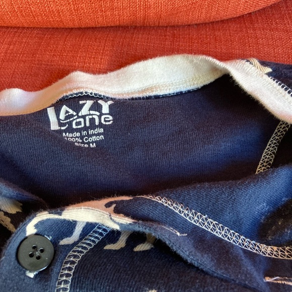 Adult onesie (unisex M) - Picture 2 of 3